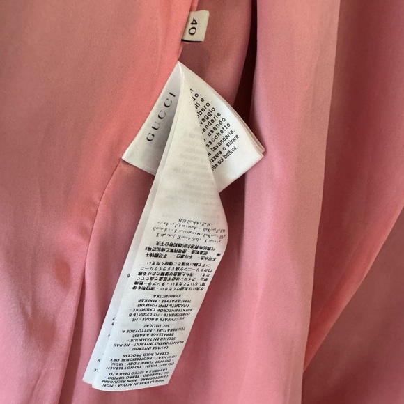 Gucci Women's Black and Gold Floral Blazer - Picture 6 of 6